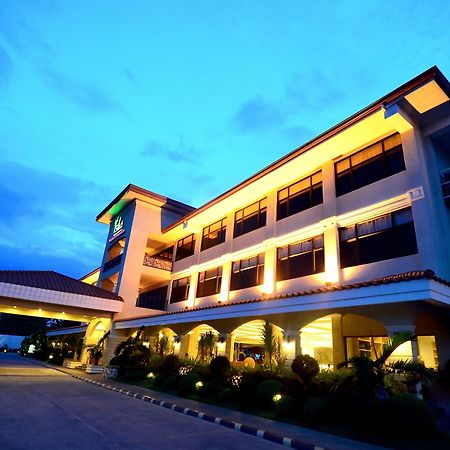 מקטאן Mactan Isla Resort מראה חיצוני תמונה